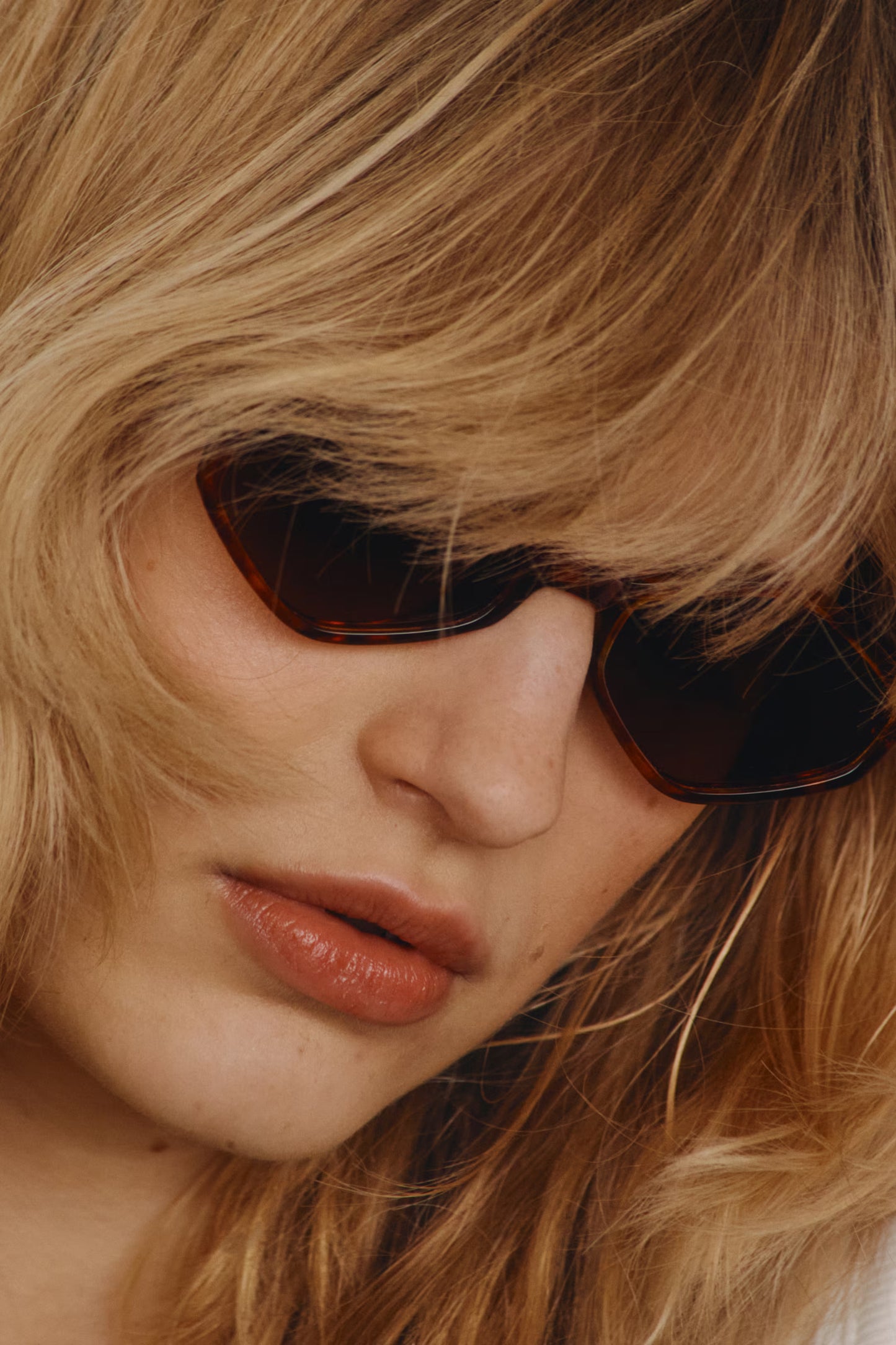 Lunettes de soleil polarisées élégantes pour femmes.